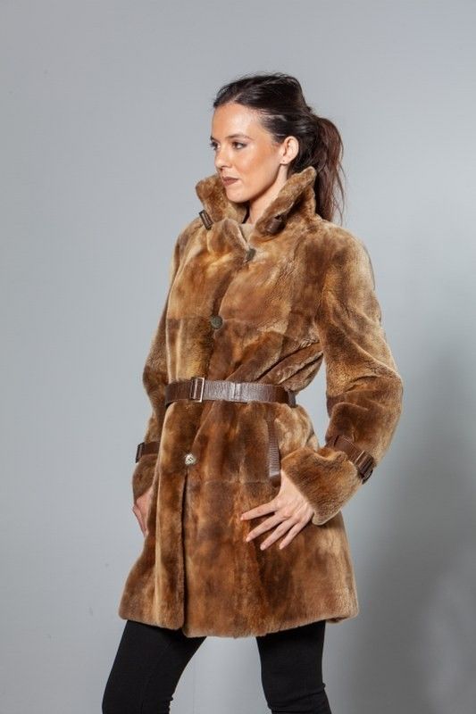 CHAQUETA NUTRIA DESPINZADA