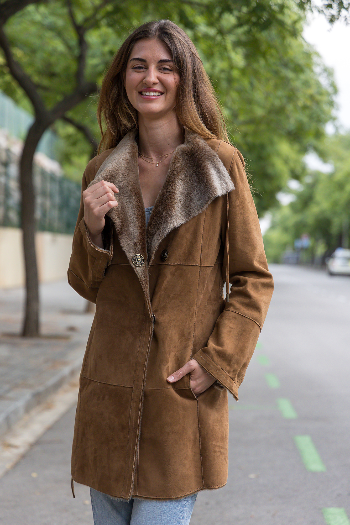 CHAQUETÓN DOBLE FAZ ANTEADO - Imagen 4